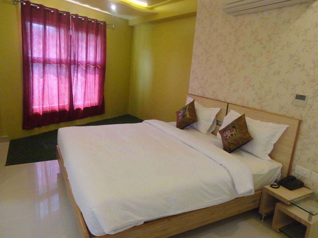 Hotel Banaras Haveli Βαρανάσι Εξωτερικό φωτογραφία